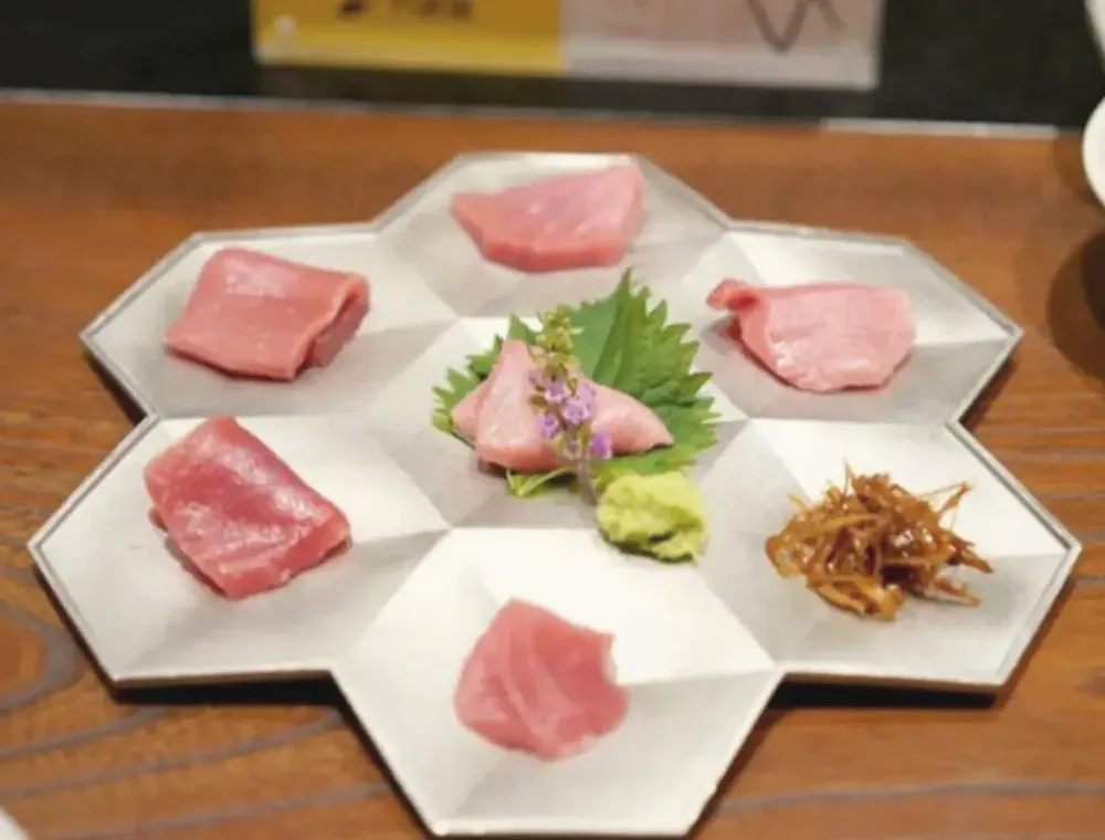 蕎庵 三たての鮪の刺身盛り合わせ